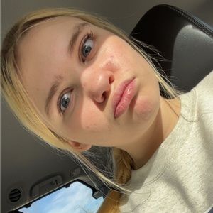 Meet your Posher, Reagan